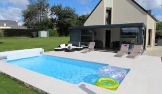 Installation d’une véranda avec piscine Avranches