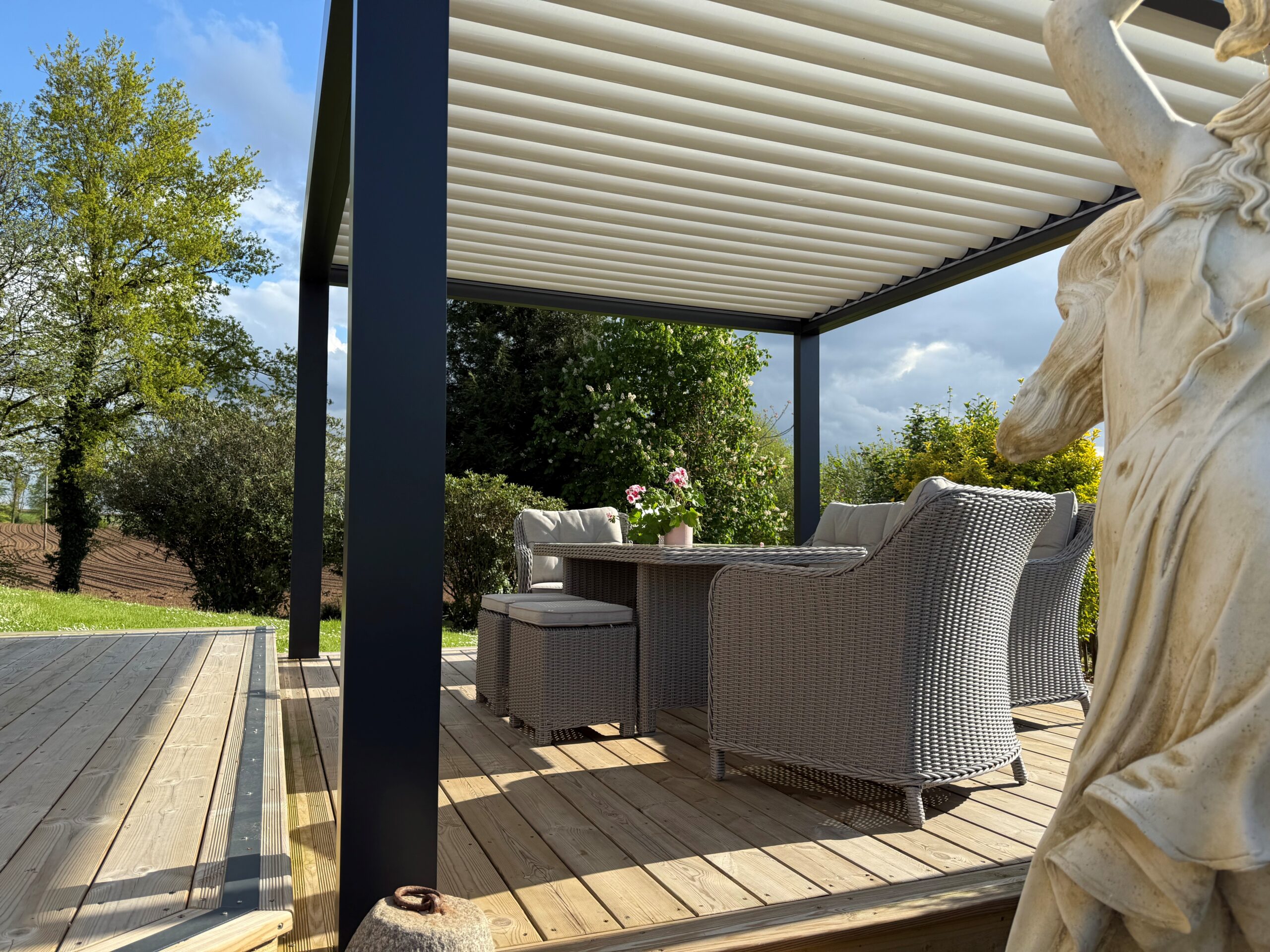 Pergola Izi - Caseo Miroiterie du mont saint Michel - Decorisol