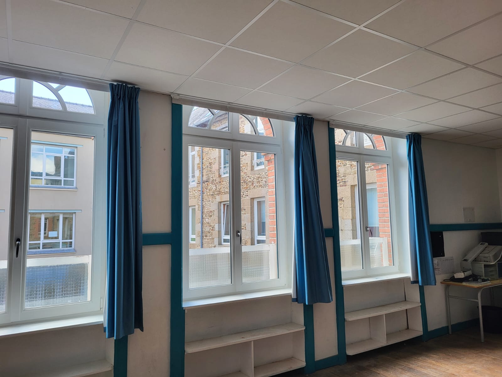 Renovation Menuiserie Bois Ecole Miroiterie Du Mont Saint Michel Fougeres Avranches Rennes (6)