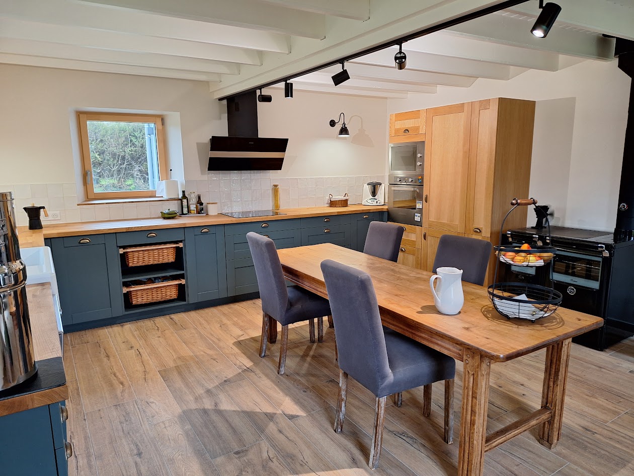 Réalisation D'une Cuisine Par La Miroiterie Du Mont Saint Michel