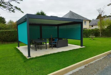 Installation d’une pergola bioclimatique à Saint-Lô
