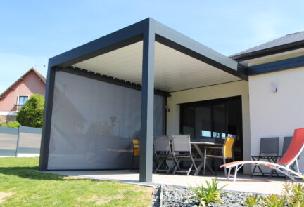 Installation d&rsquo;une pergola à Poilley (50)