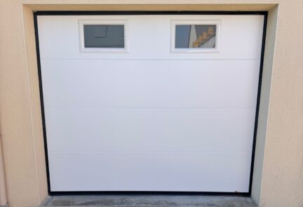 Installation d&rsquo;une porte de garage à Coutances